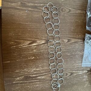 Banana Republic  Silver Circle Link necklace